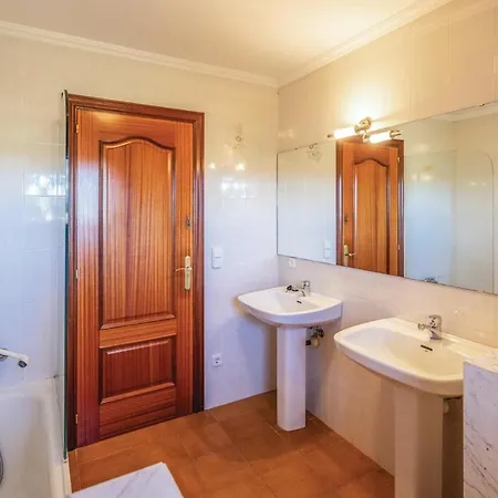 8 Bedroom Amazing In Riudellots *